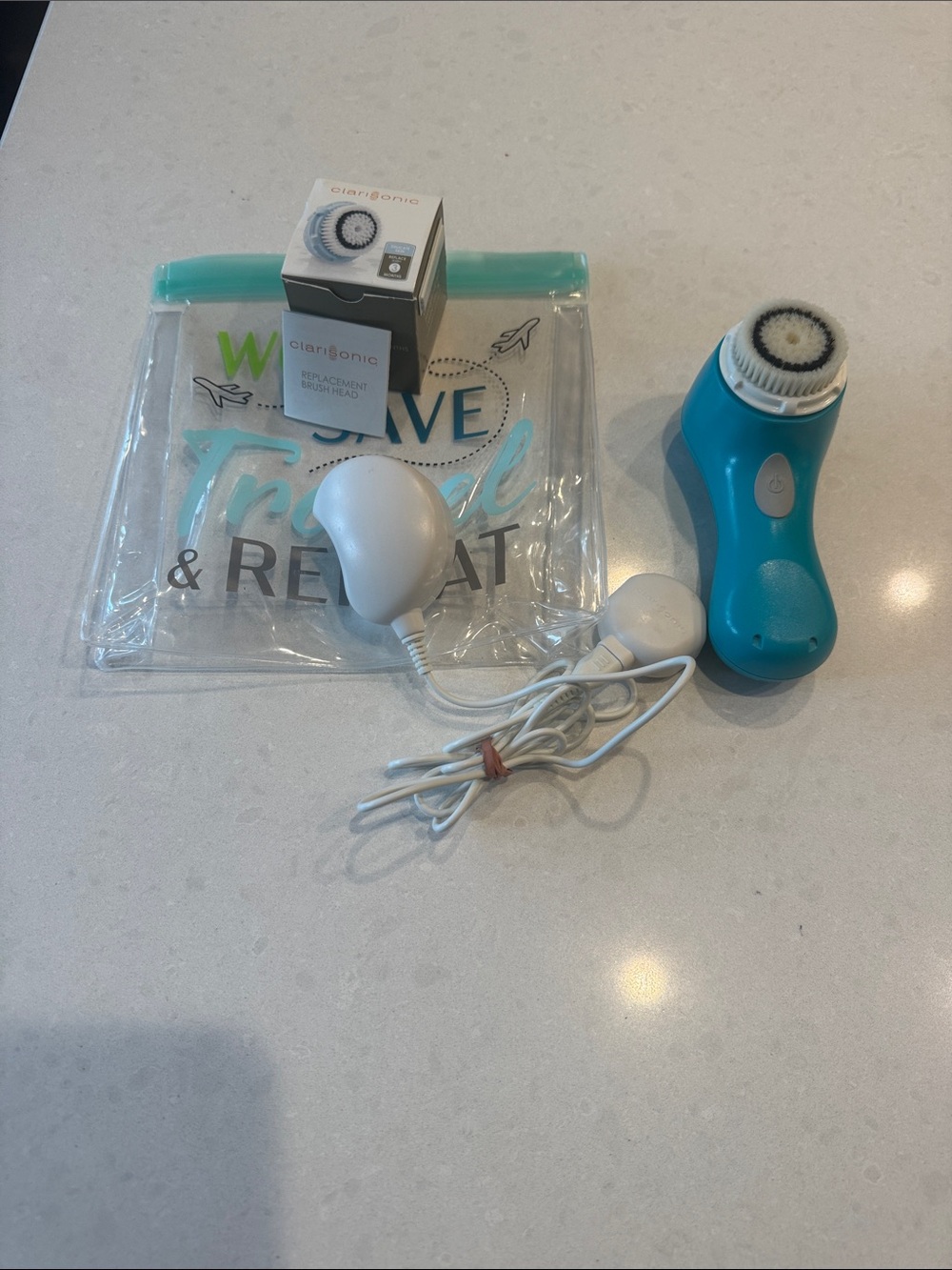 Clarisonic MIA Blue Facial Cleansing Brush with Charger and Replacement Head